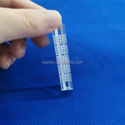 전문적인 맞춤 높은 빛 전송 구멍 쿼츠 라미네이트