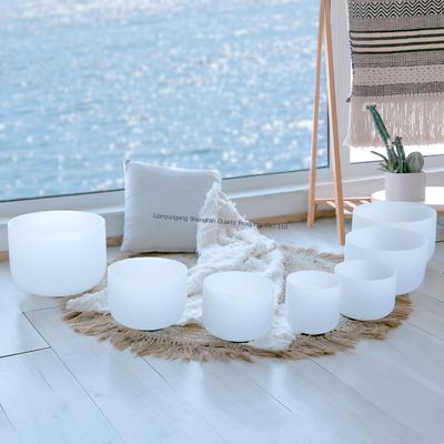 7 차크라 균형 12 음과 높은 온도 저항을 가진 명상을 위한 쿼츠 노래 그릇