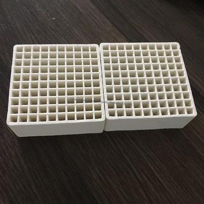 고순도 알루미나 산화물로 만든 내구성 불투화 세라믹 튜브 직경 1mm에서 120mm까지 길이가 2000mm까지