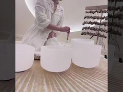 궁극적인 휴식을 위한 변환 공간의 진정 사운드 크리스탈 싱잉 제품 소개